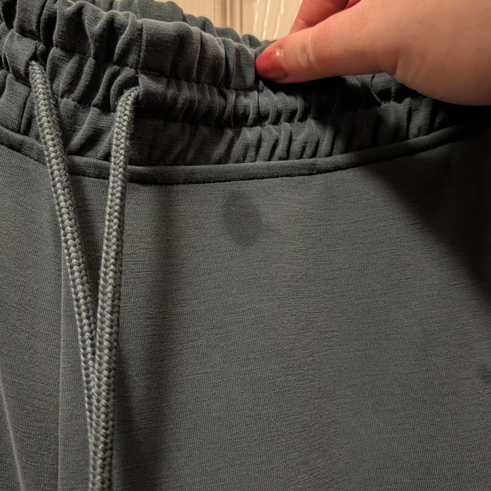 Seasoft Pants From Athleta!! - Picture 6 of 6